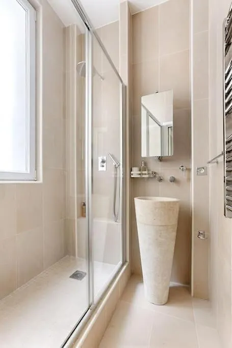 Invalides Pont Alexandre Iii Luxury 2br Apartment